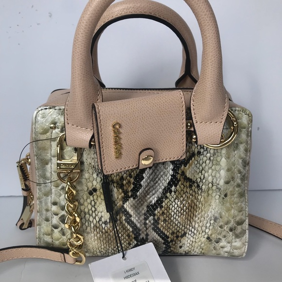 Calvin Klein Cross body (BRAND NEW) with tags - Picture 3 of 8